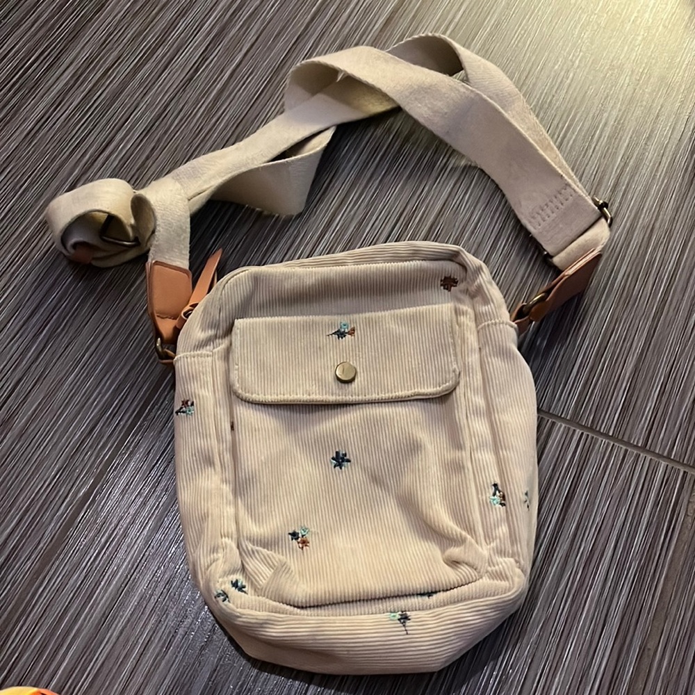 Cute cross body